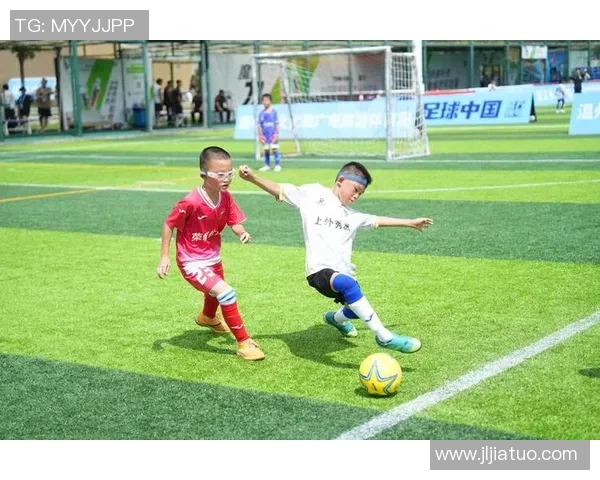 足球明星纷纷支持中国足球发展助力青少年培养与赛事提升