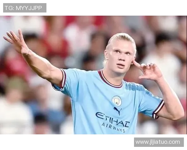 足球明星的魅力与风采展现了他们无与伦比的帅气与个性