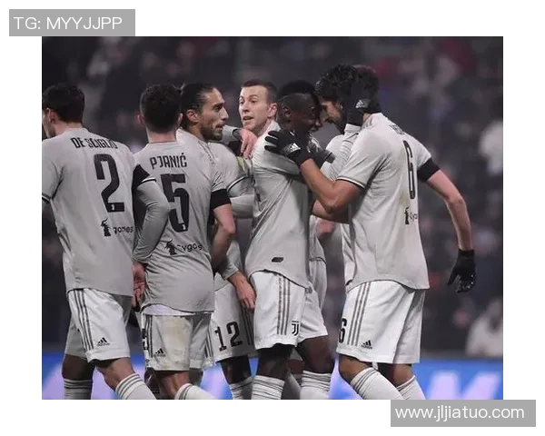 足球明星赫迪拉的辉煌职业生涯与场外生活揭秘